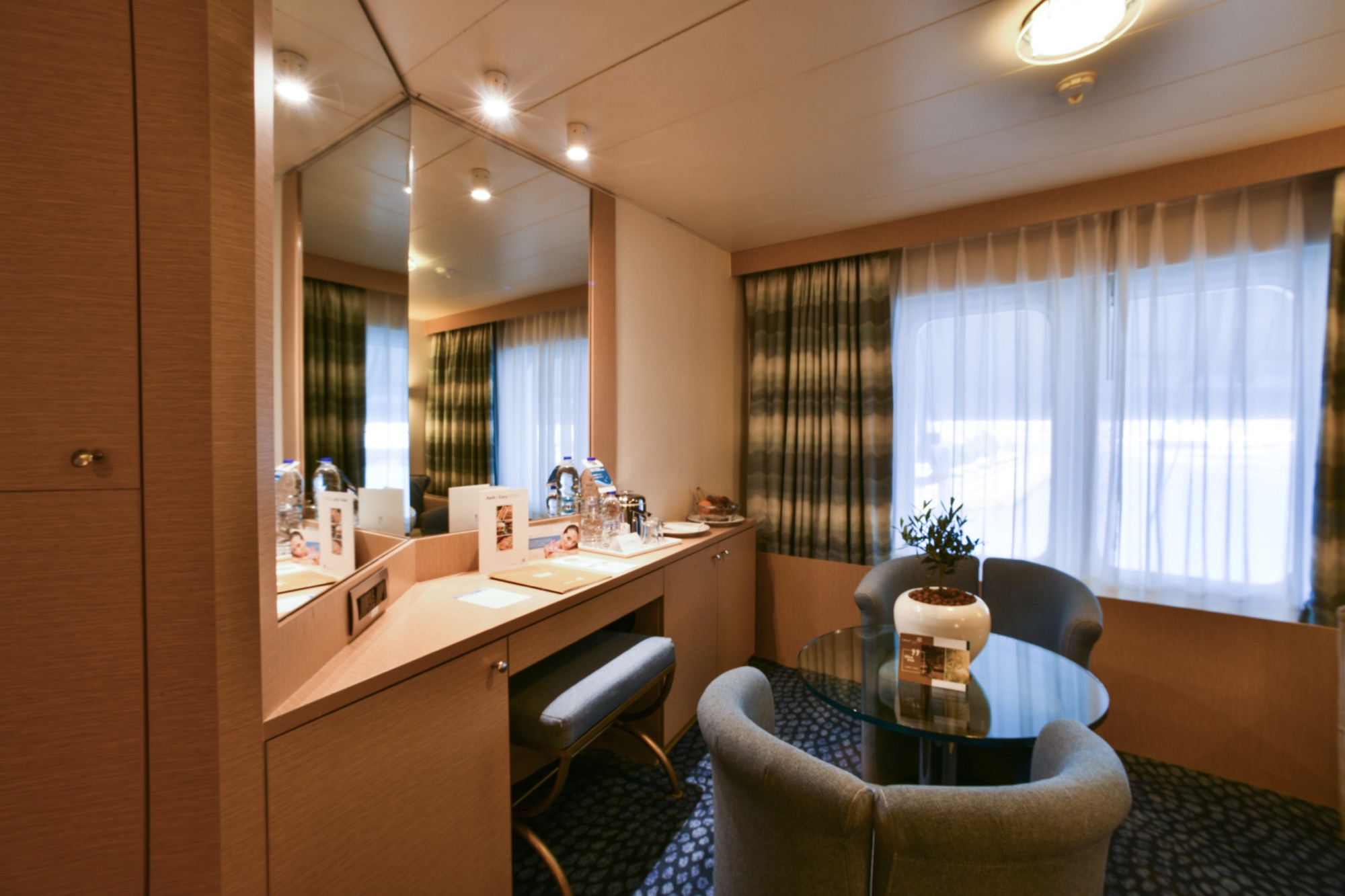 Celestyal Olympia Accommodation Grand Suite SG 6.jpg